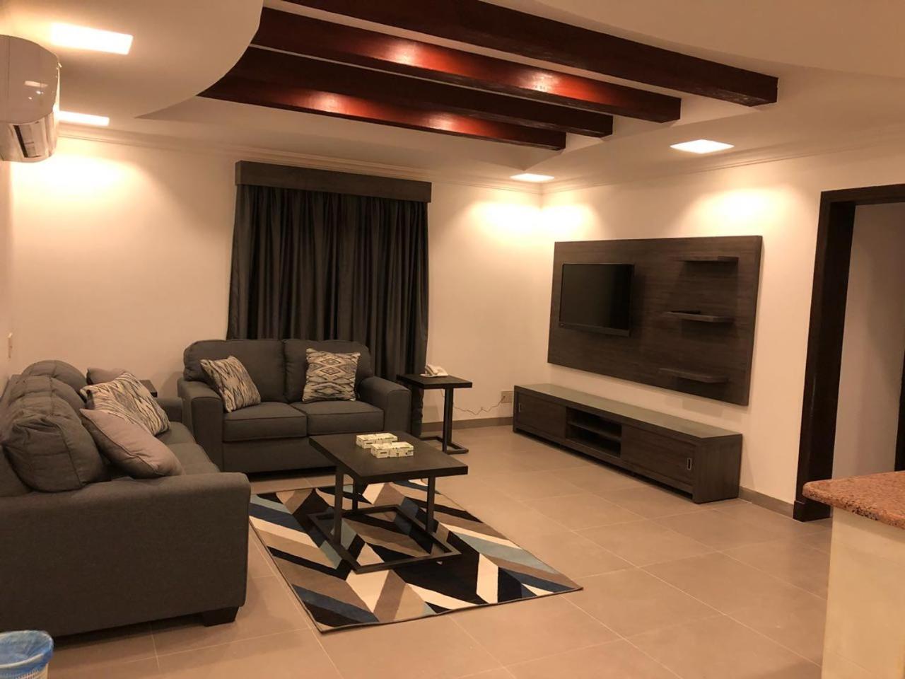 Villa Hotel Apartments Al Khobar Exteriör bild
