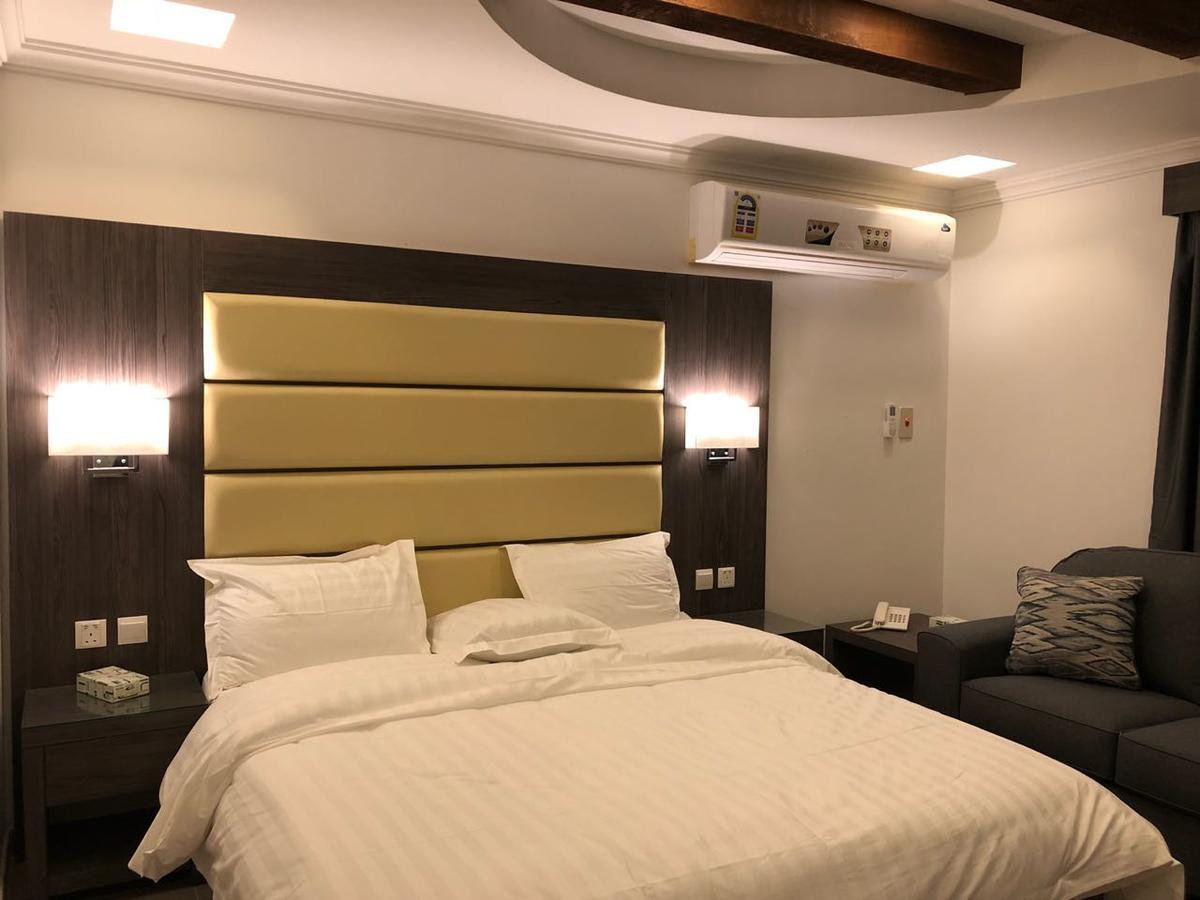 Villa Hotel Apartments Al Khobar Exteriör bild